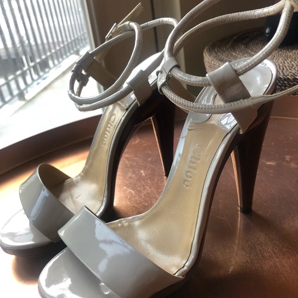 CHLOE leather sandals with 4.5 in heels - Picture 1 of 6